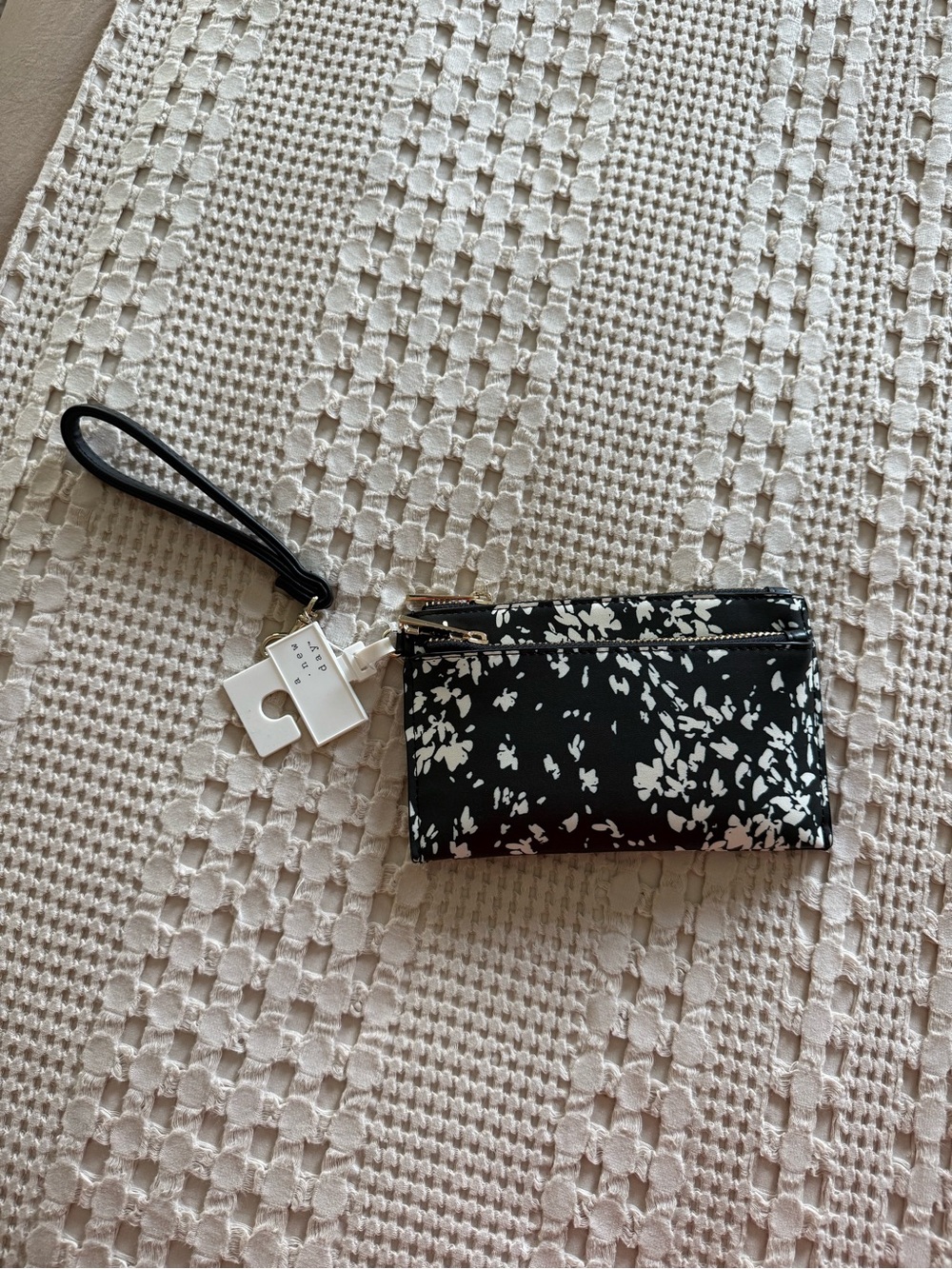 NEW a new day Black & White Floral Wristlet
